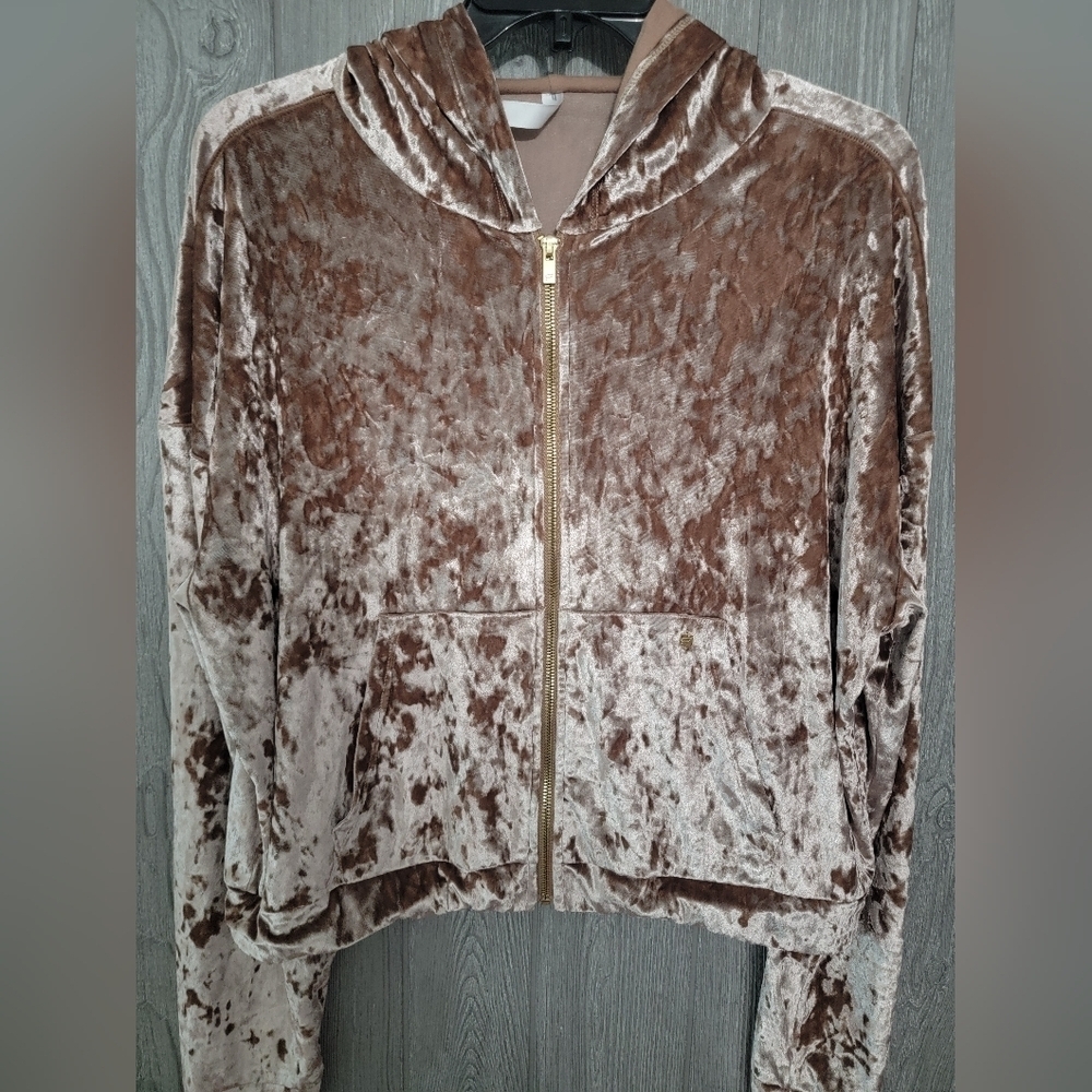 ♡Fabletic velore champagne colored zip hoodie. Size XL. C-8 - Picture 2 of 5